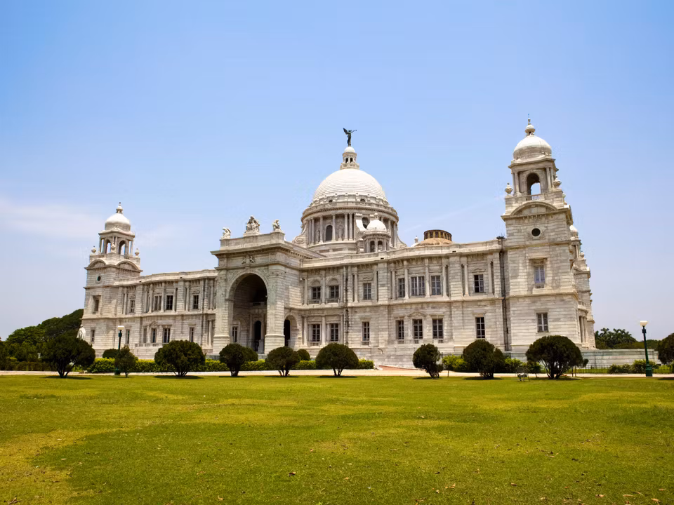 Flights to Kolkata