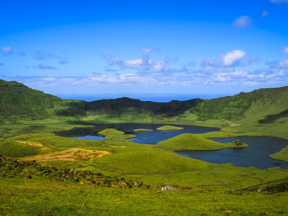 Flights to Corvo Island (Azores)