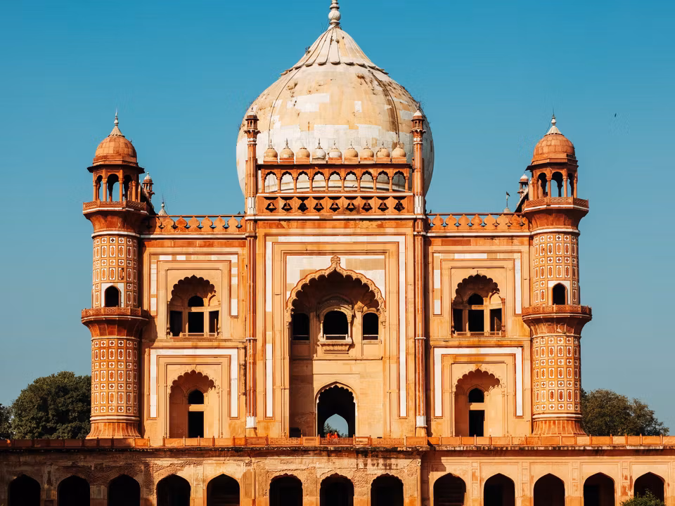 Flights to Delhi