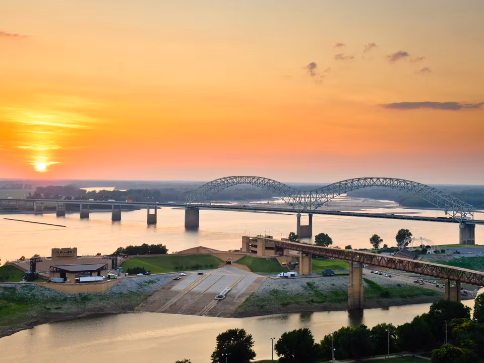 Flights to Memphis