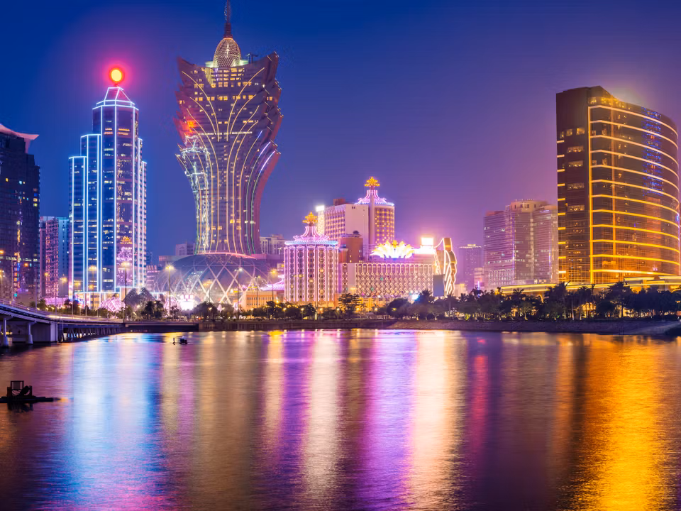 Flights to Macau