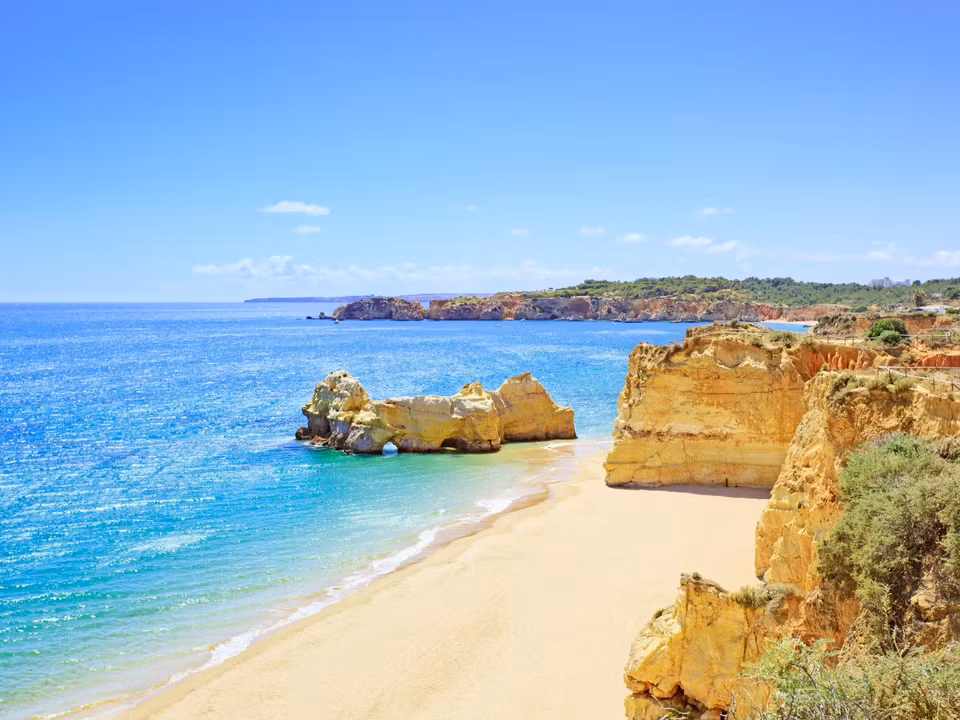 Flights to Portimao