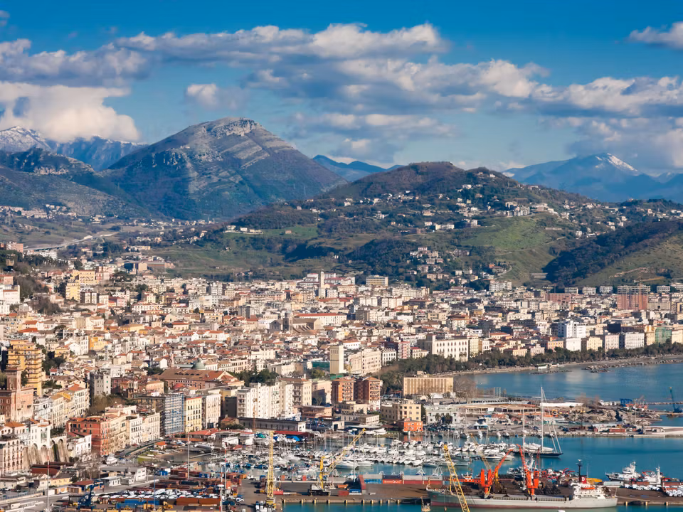 Flights to Salerno