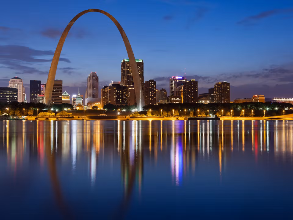 Flights to Saint Louis