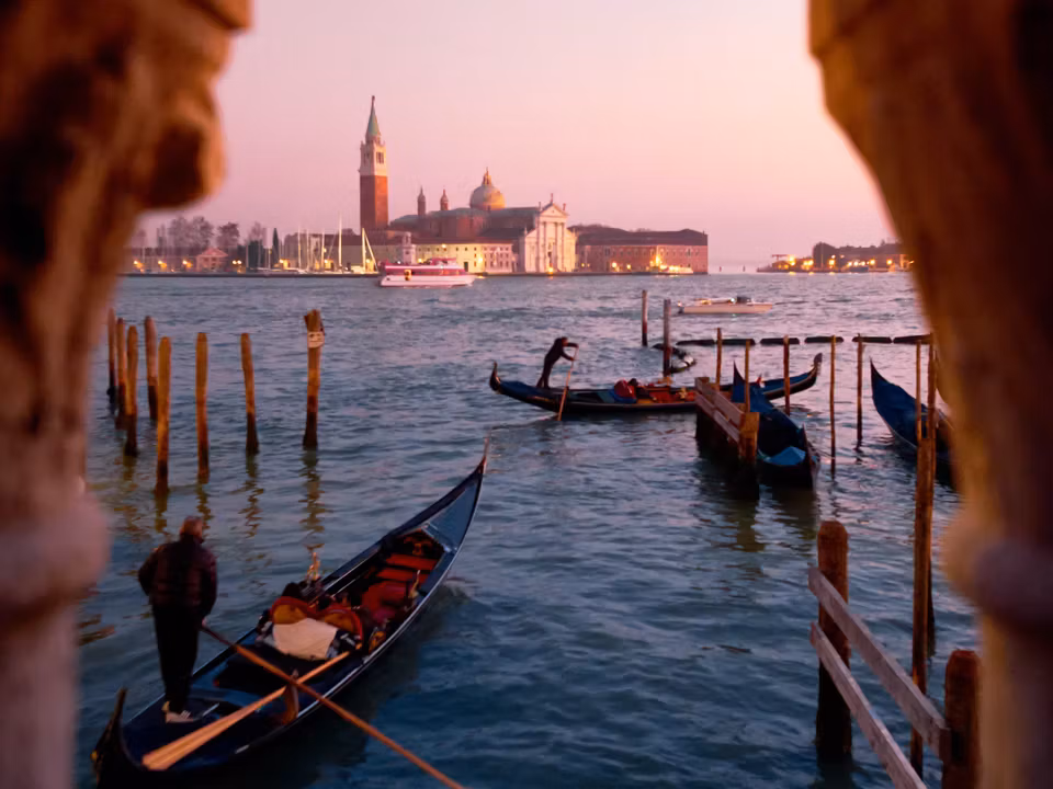 Flights to Venice